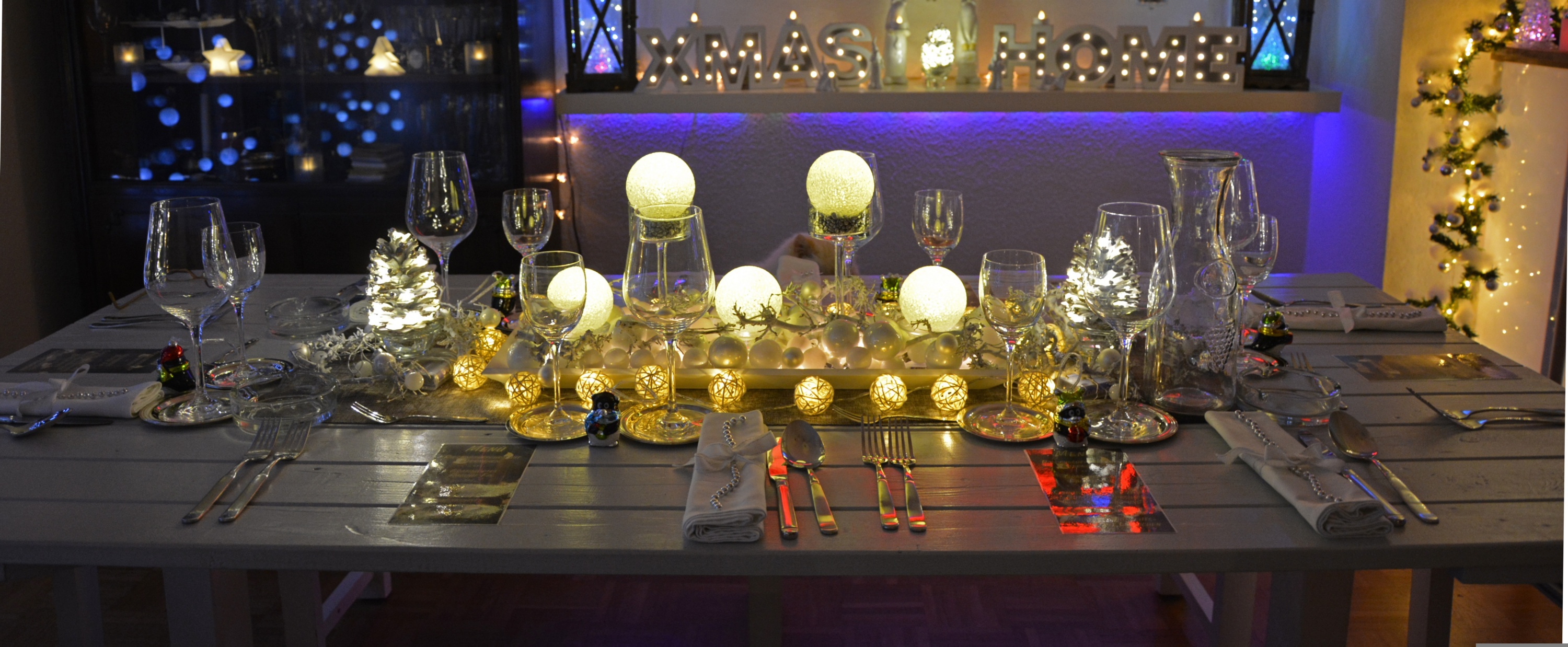 Festive dining banner