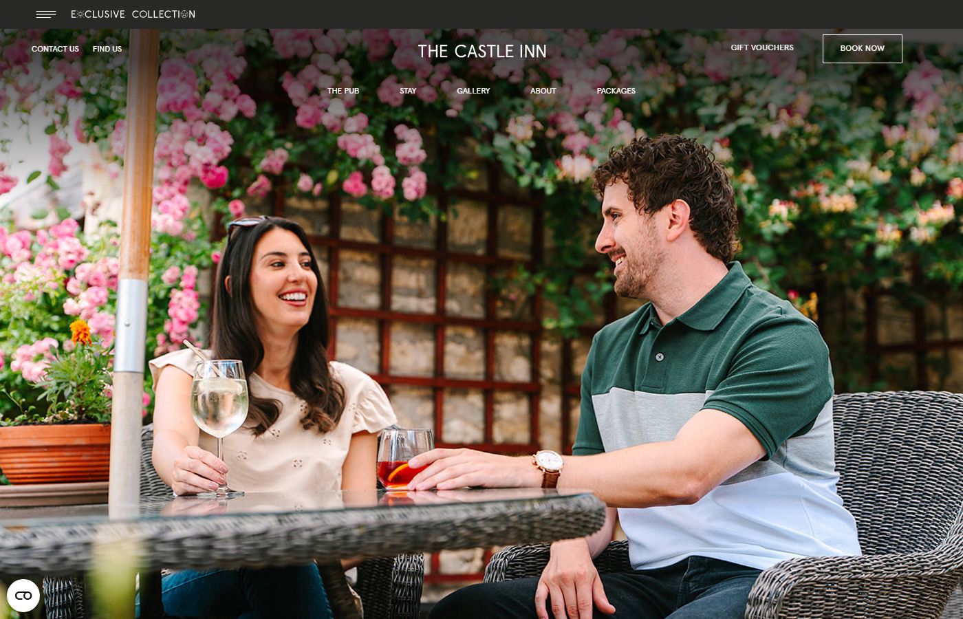 Castle Combe Village – The Castle Inn